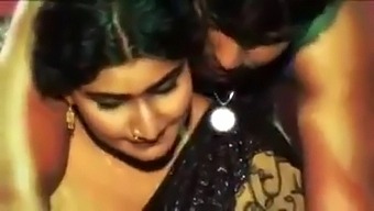 Brunette Tamil Aunty'S Hottest Video