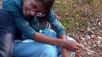 Softcore Sex With Desi Swathi College Students In The Great Outdoors