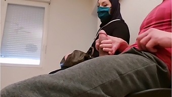 Amateur Doctor Secretly Records His Wife'S Cuckoldry Session In The Waiting Room