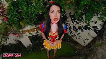 Experience The Stunning Beauty Of Snow White In This Virtual Reality Porn Parody
